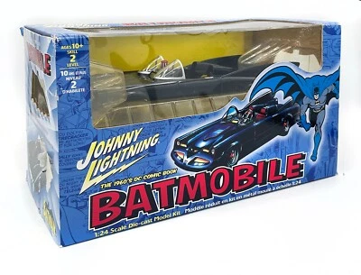 🔥 Batmobile JOHNNY LIGHTNING 60's Scale 1:24 Die-Cast Model Kit DC Batman!!🔥 - Image 1 of 2