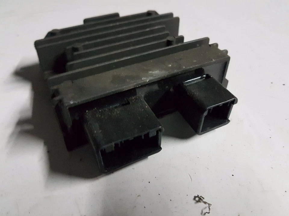 Voltage Regulator Honda Hornet 600 2013 - Image 1 of 1