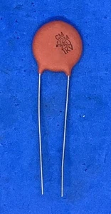 562R5GAS20 (3pcs) Vishay Ceramic Disc Capacitors 1Kvt 0.02uF 20% .375LS Z5U - Picture 1 of 1