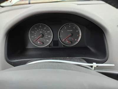 2005 S40 OE 速度计集群 110K 英里沃尔沃 — 第 1/4 张图片