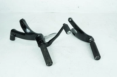 Harley Softail Street Bob 2018 FXBB fabricante de equipos originales conductor izquierdo y derecho reposapiés clavijas Foto 1 de 4