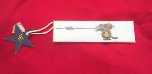 Gobelin Tapestry Handmade Book Separator "Hello Mouse" Embroidered Book Mark - Picture 1 of 4