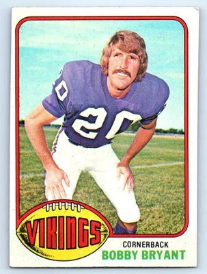 1976 Topps #11 Bobby Bryant Minnesota Vikings - Image 1 of 2