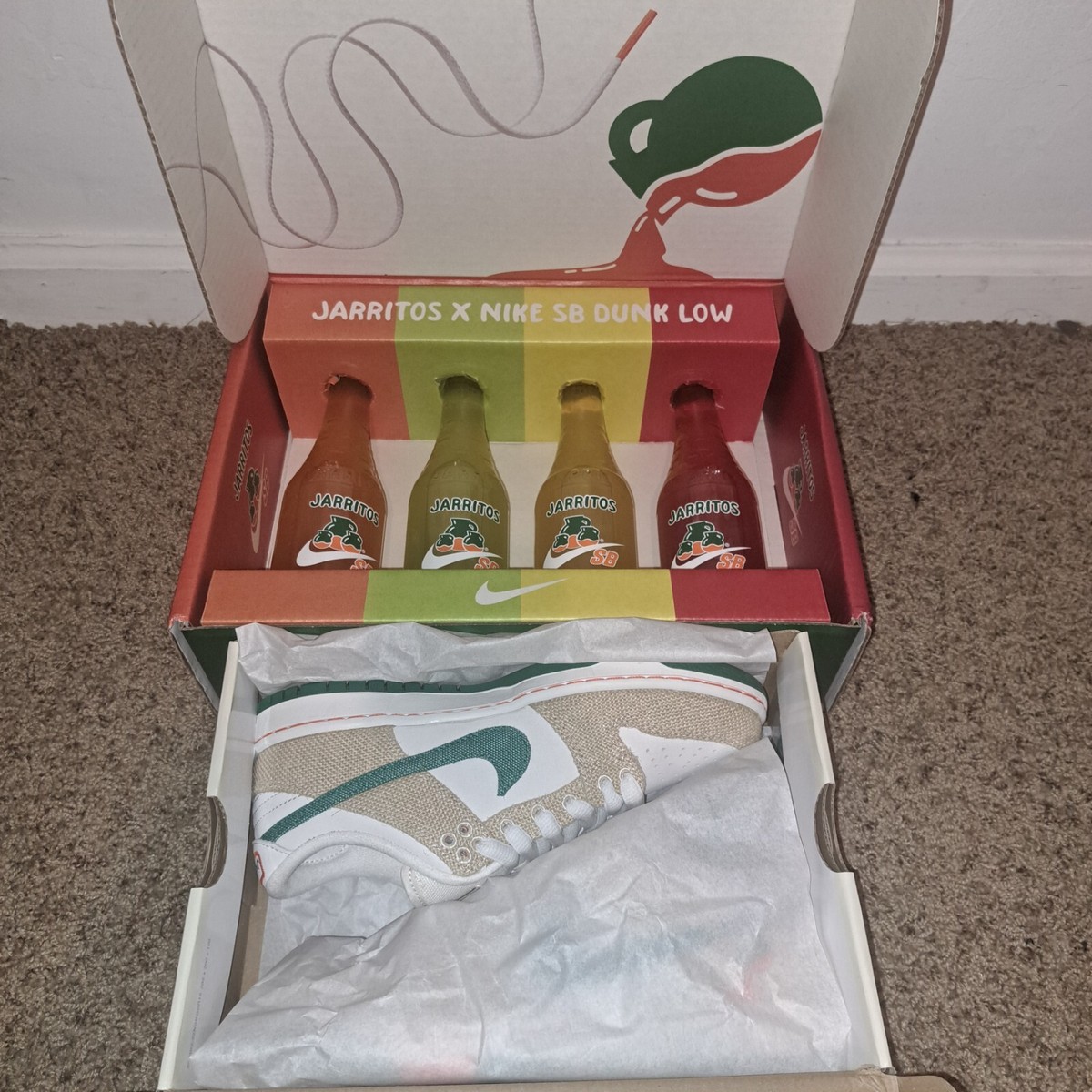 Nike Jarritos x Dunk SB Special Box Friends & Family Low Nike Jarritos x Dunk SB Special Box Friends & Family Low