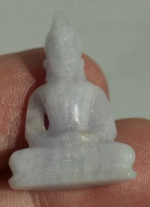 Vintage Puppenhaus Miniatur Kunsthandwerk geschnitzt Lavendel JADE Buddha Altar Figur - Bild 1 von 4