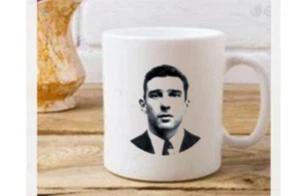 Reggie and Ronnie Kray Drinks Mugs London Kray Twins x 2 - Picture 1 of 2
