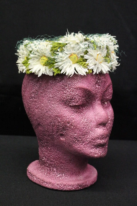 Sombrero de flores vintage Amy New York para Marshall Field & Company Chicago "Daisy" (45 Foto 1 de 4