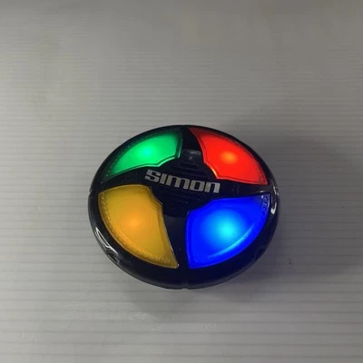 Simon Says 3.5" Mini pocket  Electronic Handheld Game Micro Series  2013 Hasbro - Image 1 of 4