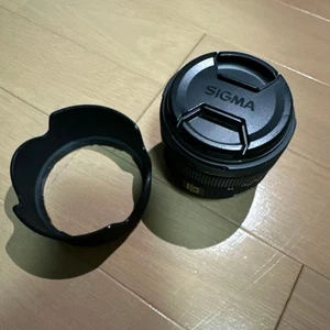 Sigma 30mm F1.4 DC Lens for Pentax K-01 with Hood, Used, No Box Japan - Picture 1 of 4