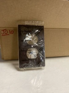 1 P&S Trademaster braun 1-Gang UNZERBRECHLICH Buchse Steckdose Abdeckung Wandplatte TP8 - Bild 1 von 5