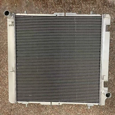 All aluminium Radiator For Mercedes Benz G63 G65 463 G Wagon G Class 4635000402 - Image 1 of 4
