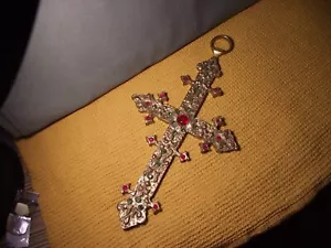 AN EXCEPTIONAL SAND CASTED MID CENTURY BRASS JEWELED HEAVY CRUCIFIX OR CROSS - Picture 1 of 15