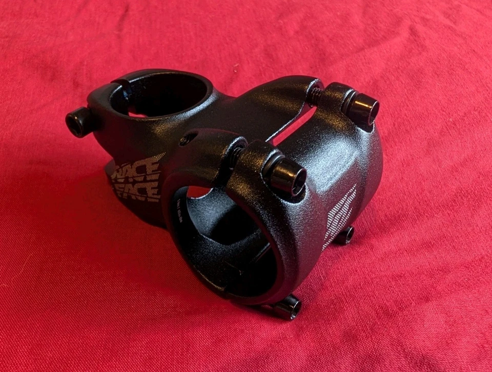 Raceface Chester  Stem 35mm 40mm reach MTB Downhill Freeride Enduro NEW Black - Image 1 of 4