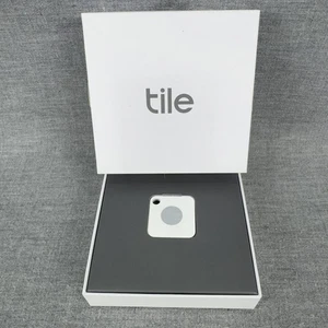 Tile Bluetooth Tracker Model T3001 Key Finder White With Box Smart Locator - Picture 1 of 4