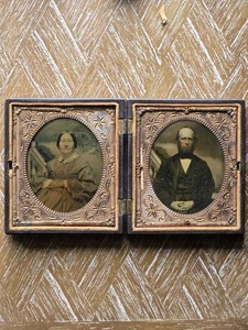 MUSEALE QUALITÄT 2 - 1/6 TELLER DAGUERREOTYPIEN - GUTTAPERCHA ETUI - EHEMANN & EHEFRAU - Bild 1 von 9