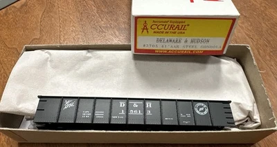 Accurail HO Kit #3705 41’ Steel AAR Gondola Delaware & Hudson D&H 15613 NY - Image 1 of 4
