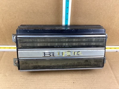 1984-1988 Buick Century Sedan Center Tail Light Assembly 16501599 OEM - Image 1 of 4