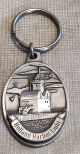Holland Harbor Light Pewter Keychain Lighthouse-Made in Canada - Picture 1 of 3
