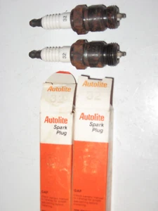 Two (2) Spark Plugs, Autolite # 32. - Picture 1 of 1