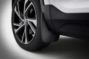 Genuine Mud Flap Front Kit Both Sides Volvo C40 Recharge XC40 - 32351551 - Picture 1 of 1