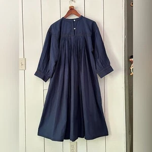 Nikki Chasin Zick Zack Applikation Twirling Kleid Navy Gr. L Neu mit Etikett - Bild 1 von 11