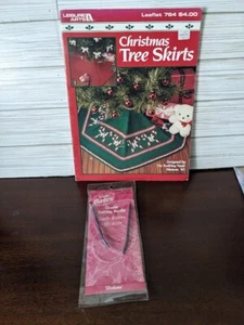 Christmas Tree Skirts Pattern Leaflet & Circular Knitting Needle- Knit/Crochet - Picture 1 of 4