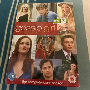 GOSSIP GIRL- THE COMPLETE FOURTH SEASON- DVD- REGION 2 -NEW/SEALED  - Foto 1 di 2