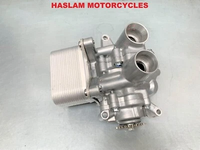 triumph speed triple 1200 rr rs water pump oil pump oil cooler 2021 to 2023 - Image 1 of 4