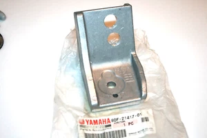 8DF-21417-00-00 Yamaha Bracket front lower 1 2003 SX Viper SXV70H Engine Bracket - Picture 1 of 1