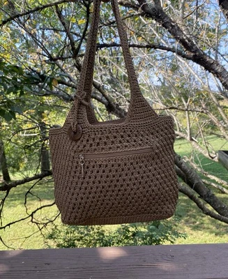 THE SAK Hobo Bolso de Hombro Tostado Crochet Cremallera Cartera Madera Dije Y2K Foto 1 de 4