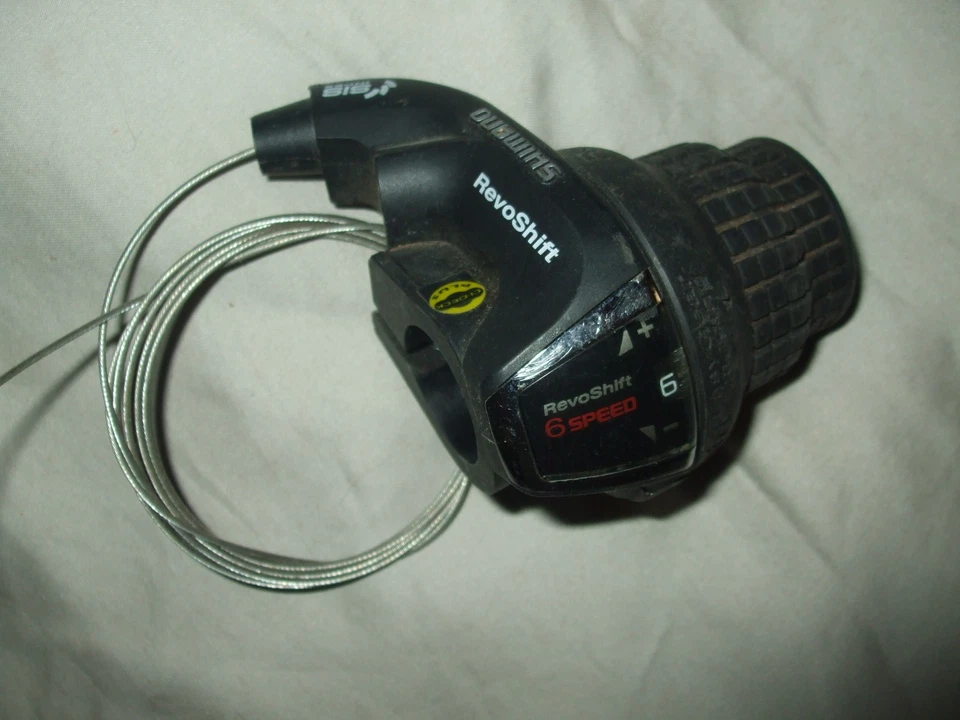 Shimano RevoShift 6-speed Twist Shifter, RIGHT Grip Shifter - Image 1 of 1