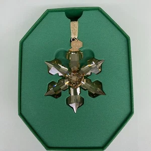 100% SWAROVSKI Annual Edition 2022 3D Snowflake Ornament NEW - Picture 1 of 3