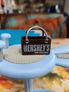Hershey's Milk Chocolate LOL Purse - Picture 1 of 6