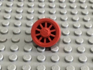 LEGO 1 Red Wheel Spoked 2 x 2 with Stud bb0019 Metal Axle - Picture 1 of 2