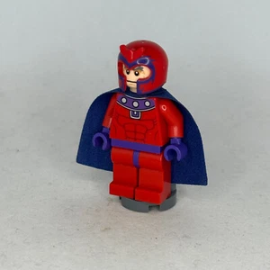 Magneto minifigure red outfit LEGO Super Heroes X-Men 6866 - Picture 1 of 3