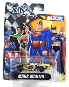 Mark Martin #6 Justice League Ford Taurus 2004 Hot Wheels NASCAR 1/64 Diecast - Picture 1 of 4