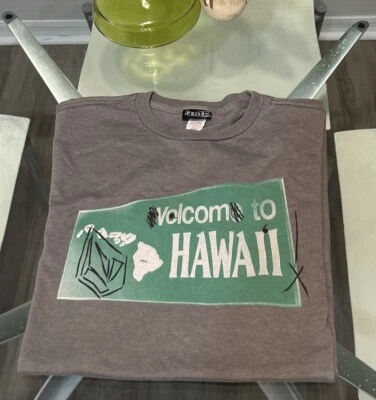 Vintage Y2K Volcom Surf Skate M gray  T Shirt Rare ~ Volcom To Hawaii ~ Sign - Image 1 of 4