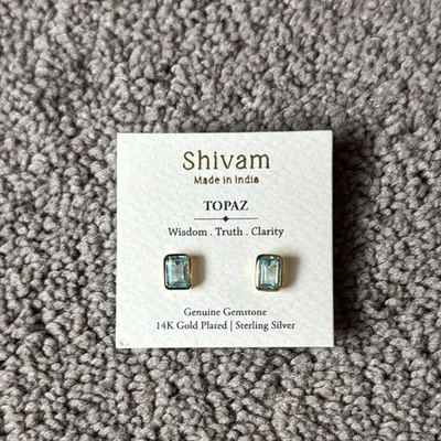 Pendientes Shivam de piedras preciosas de topacio de plata de ley enchapados en oro de 14K Foto 1 de 4