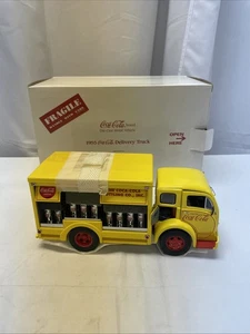Danbury Mint Coca Cola 1955 Delivery Truck 1/24 Diecast Metal, New! - Picture 1 of 9