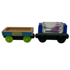 Coches de tren de madera Thomas & Friends para acuario y tiburón Hammerhead - Imagen 1 de 9