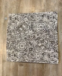 Handmade Quality Throw Pillowcase Abstract Floral Design 18x18” - Picture 1 of 7