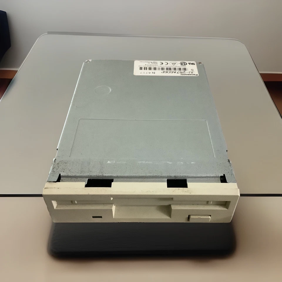 Panasonic JU-257A606P 3.25 Inch Desktop IDE Floppy Disk Drive.(N 4717)vintage - Image 1 of 4