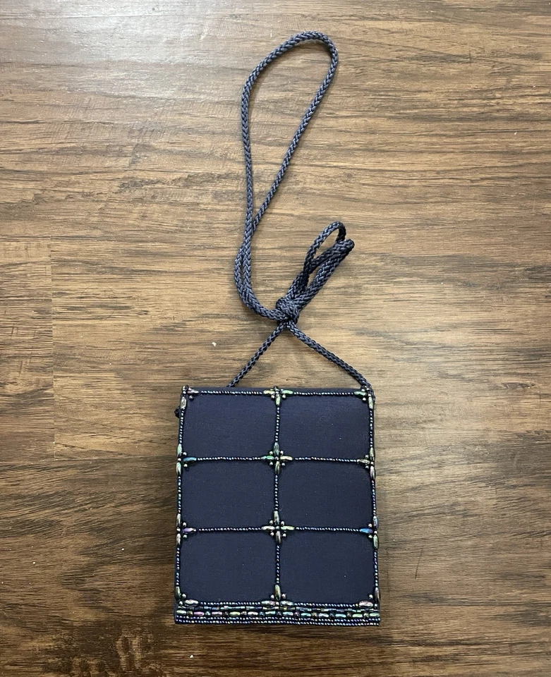 Mini monedero vintage con cuentas azules  Foto 1 de 4