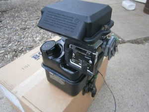 BRIGGS STRATTON GAS FUEL TANK W CARBURETOR ASSEMBLY 5HP ENGINE TANK - Picture 1 of 5