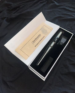 Earthworks SR30 Cardioid Condenser Microphone - Never Used - w/Calibration Chart - Picture 1 of 7
