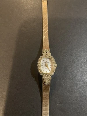 Vintage Waltham Relógio de Quartzo Feminino Moldura de Diamante Tom Dourado - Imagem 1 de 4