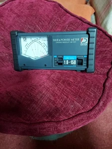 DAIWA CROSS NEEDLE METER 1.8-150 MHz SWR & POWER METER model CN-101L CLEAN - Afbeelding 1 van 6