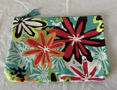 Thirty-One Flower Daisy Craze Canvas Zipper Pouch - Image 1 of 4