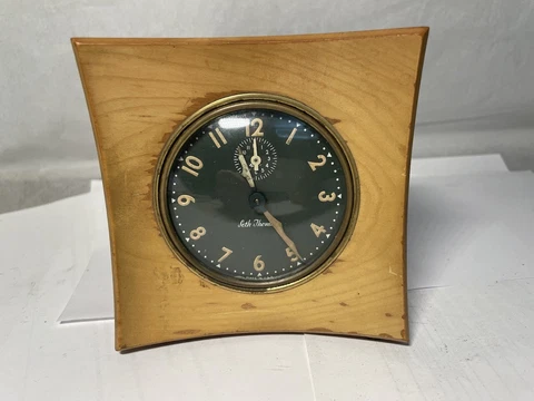 Vintage Westclox   Analog Alarm Clock Model 5305 Cover