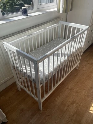 Newborn / Infant Cot 0 - 6 Months with Mattress and pull down side - Image 1 of 4